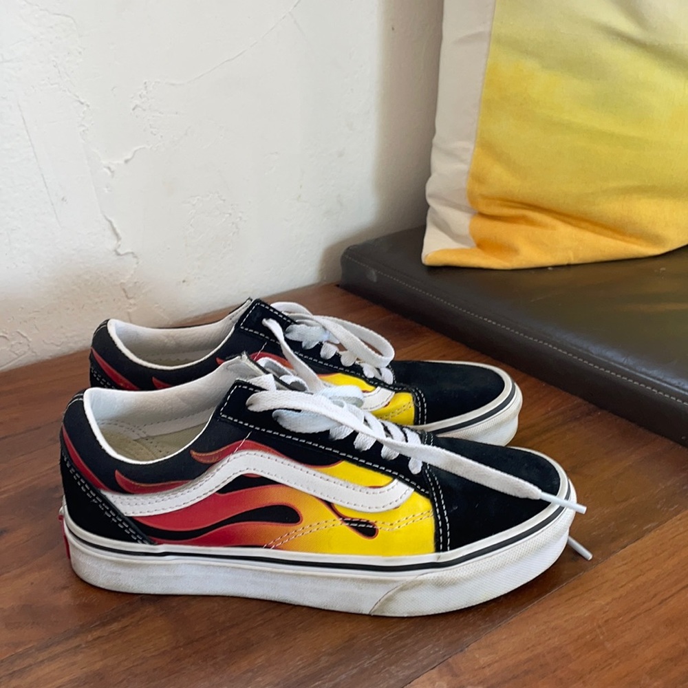 Vans old skool with Flames!